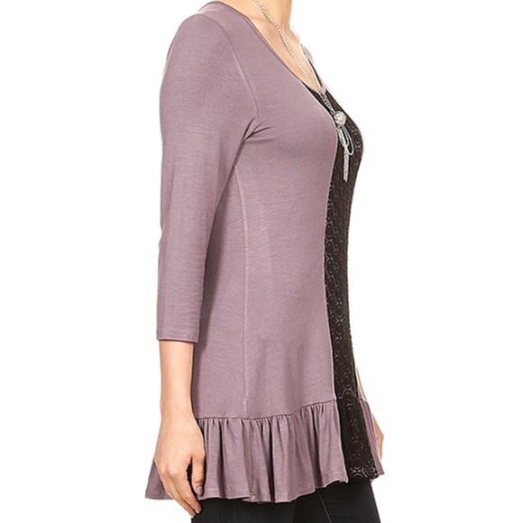 Mauve & black lace tunic w/ ruffle hem - Picture 2 of 5